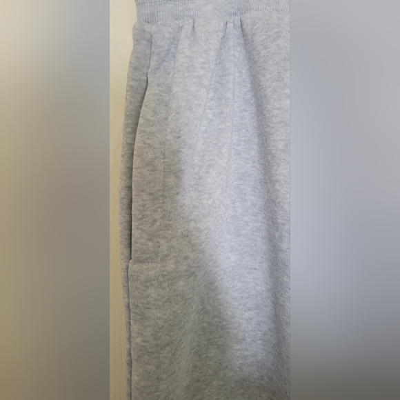 Joggers :) - Picture 3 of 8